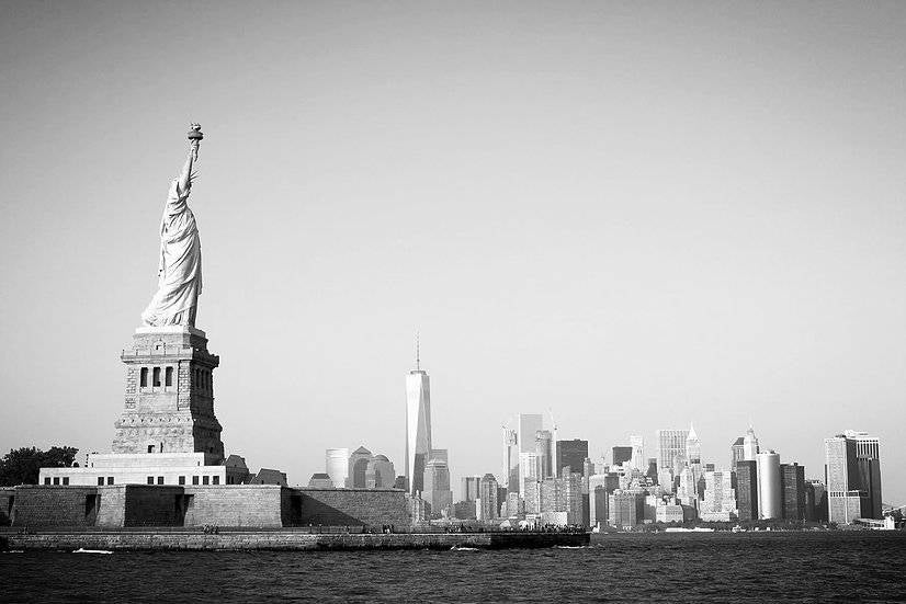 New York City art picture frame poster prints black and white Skyline